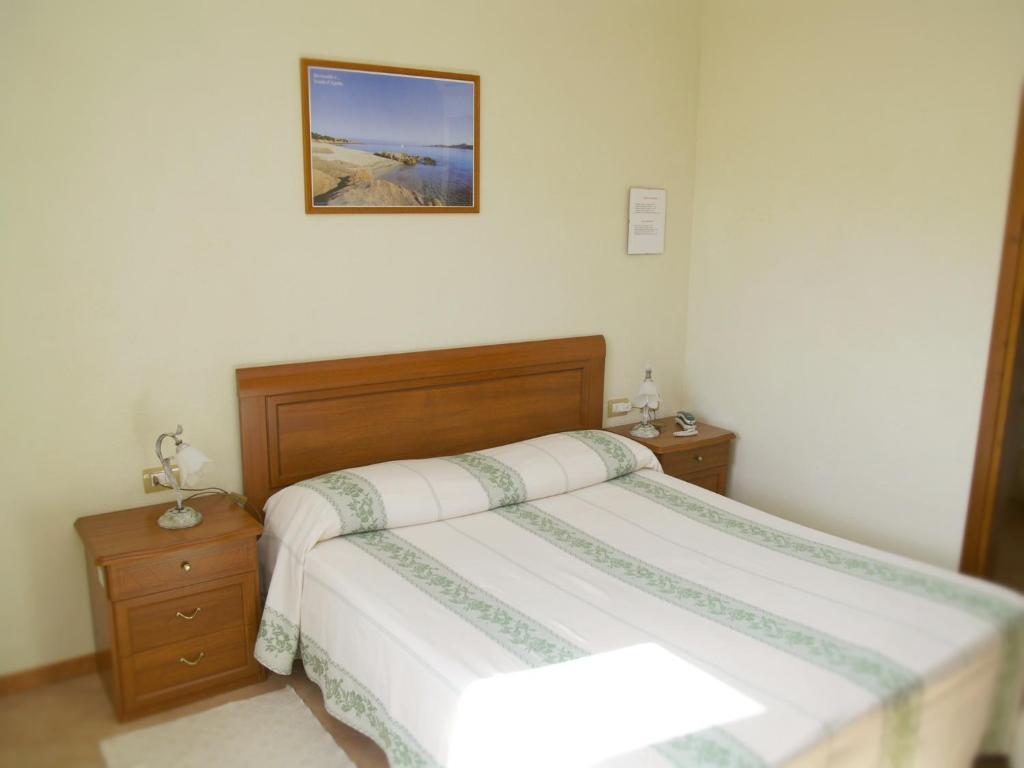 Hotel Da Paolino Trinità dʼAgultu Pokoj fotografie